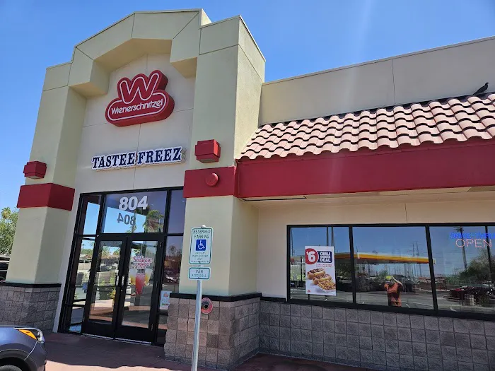 Wienerschnitzel Picture 4