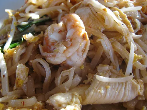 Sa Bai On The Fly Picture 2