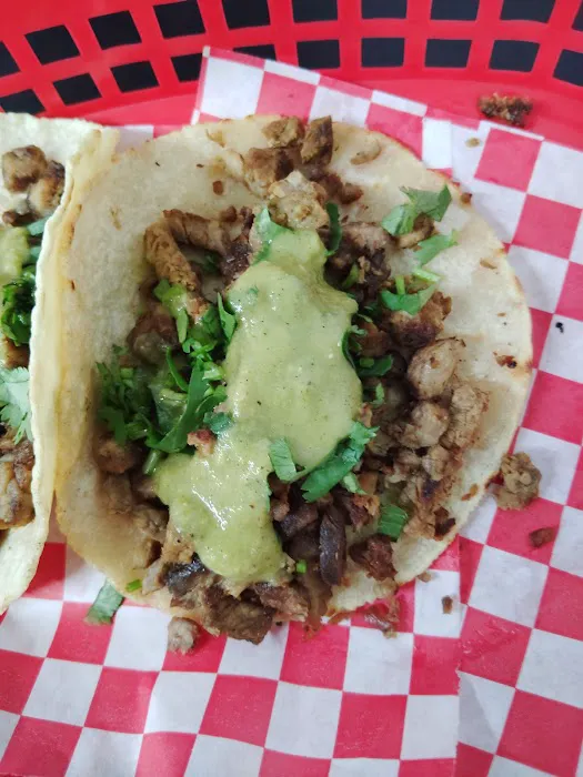 Fanis and Itas Tacos and tamales Picture 2