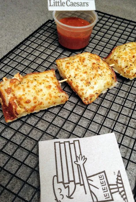 Little Caesars Pizza Picture 10