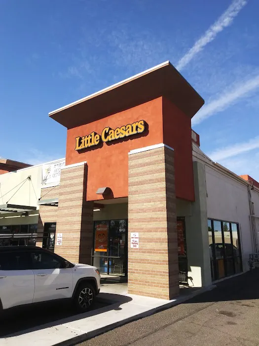 Little Caesars Pizza Picture 3