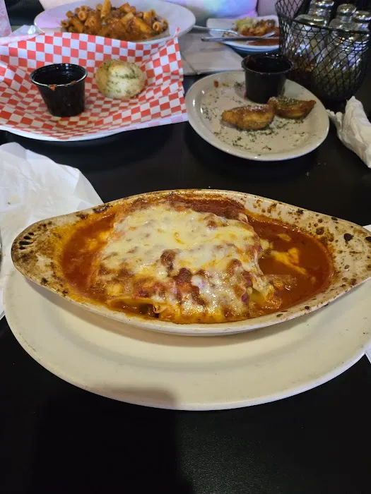 La Famiglia Pizza & Pasta Picture 1