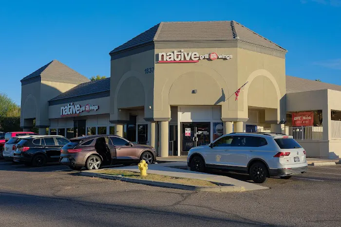 Native Grill & Wings Picture 1