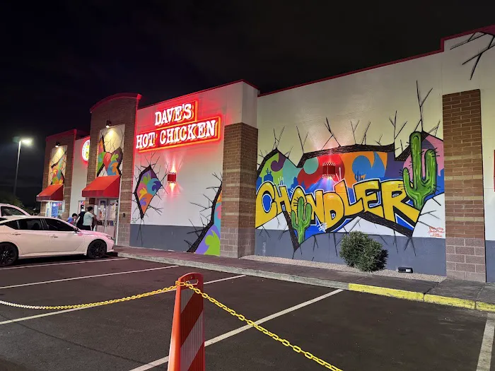 Dave's Hot Chicken Picture 10