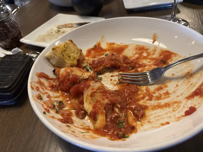 Pesto's Italian Kitchen & Wine Bar Picture 2