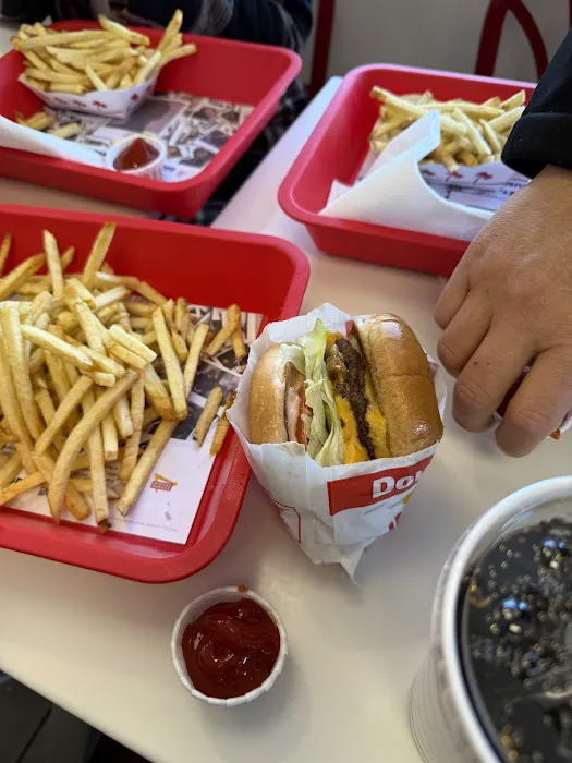 In-N-Out Burger Picture 8