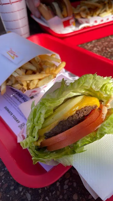 In-N-Out Burger Picture 5