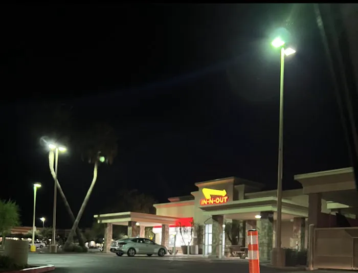 In-N-Out Burger Picture 1