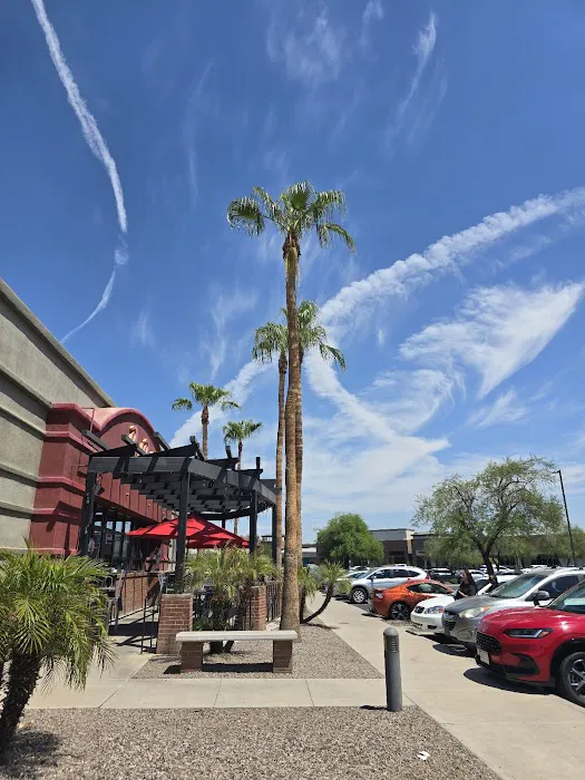 Red Robin Gourmet Burgers and Brews Picture 4