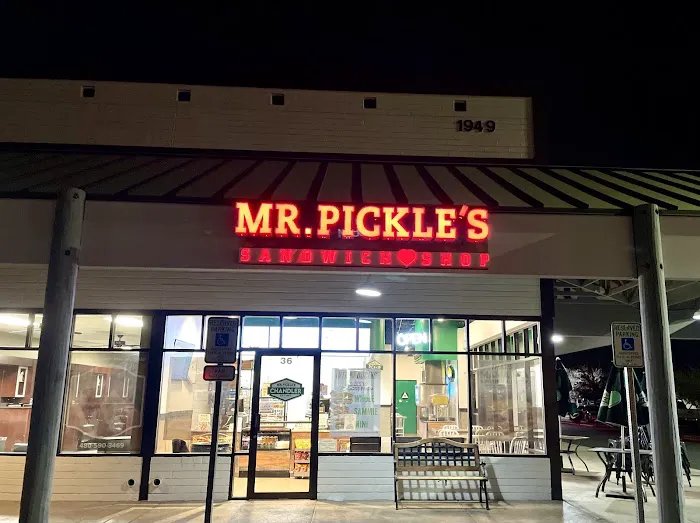 Mr. Pickle's Sandwich Shop - Chandler, AZ Picture 4