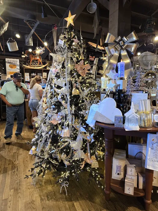 Cracker Barrel Old Country Store Picture 5