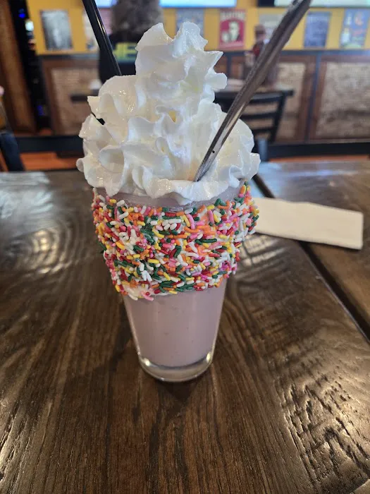 Cold Beers & Cheeseburgers Picture 7