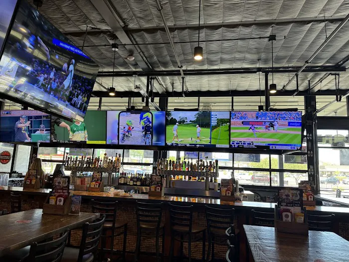 Cold Beers & Cheeseburgers Picture 8