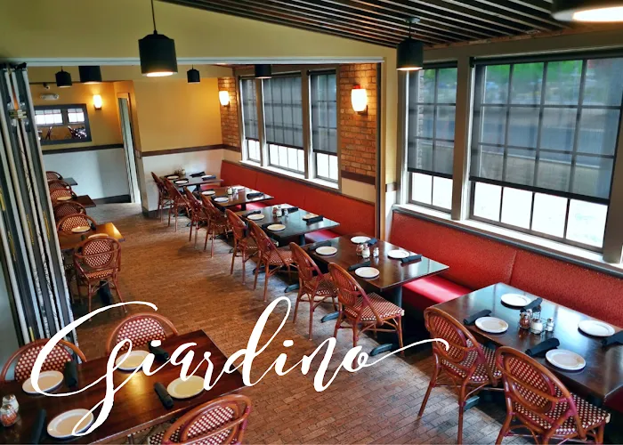 Spinato's Pizzeria and Family Kitchen Picture 7