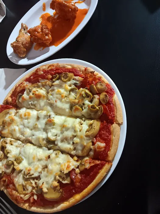 Vito's Pizza Picture 4