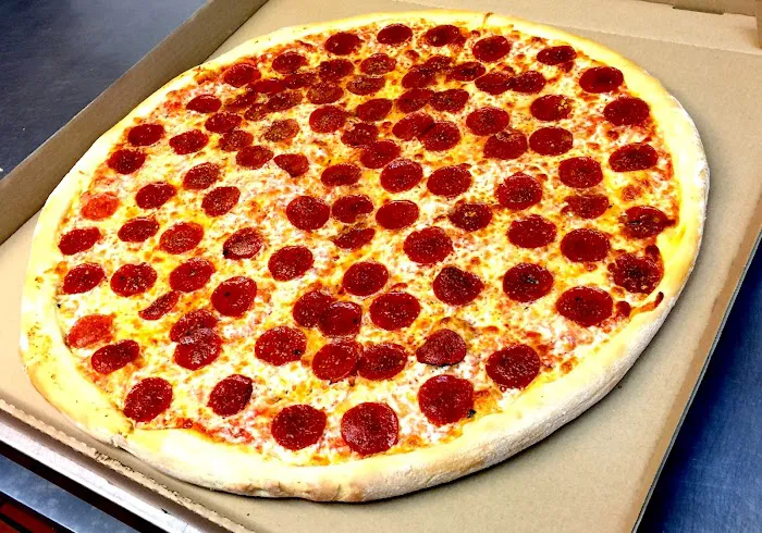 Submarino's Pizzeria Picture 9