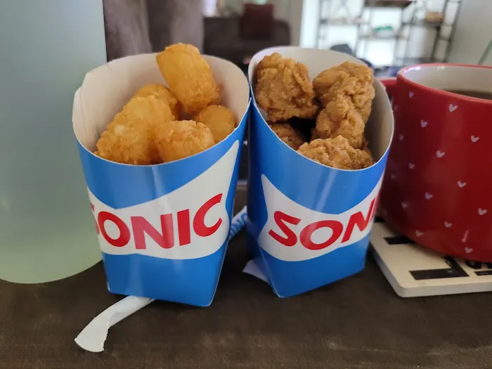 Sonic Drive-In Picture 7