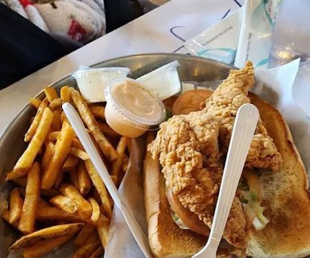 Pier 88 Boiling Seafood & Bar Avondale