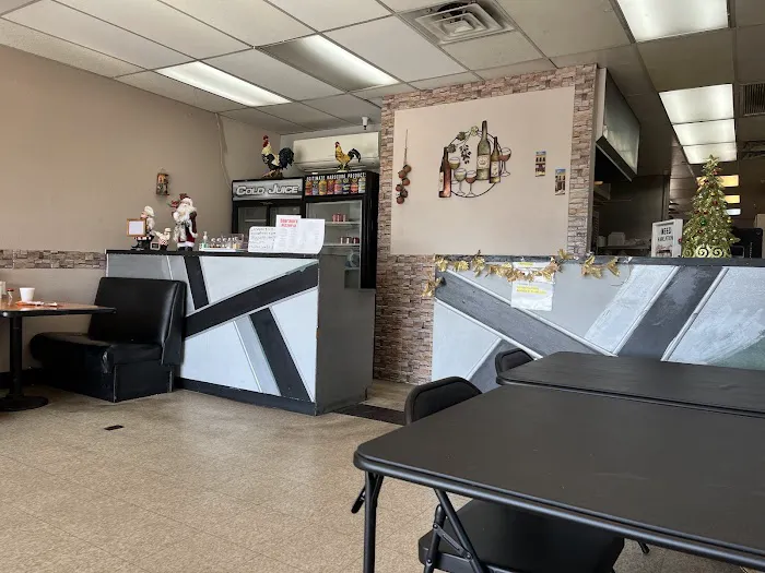 Soprano's pizzeria Picture 9