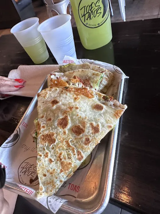 Joe's Tacos Picture 4