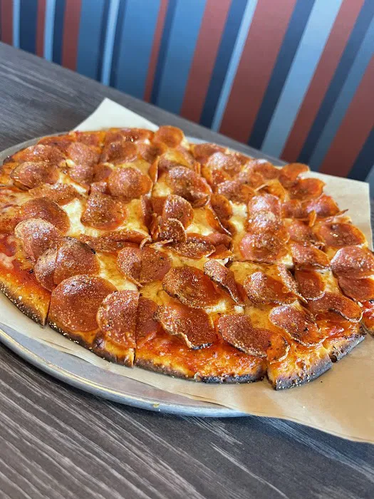 Red Robin Gourmet Burgers and Brews Picture 10