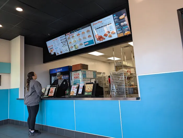 Pizza Patrón West Olive Ave. Picture 4