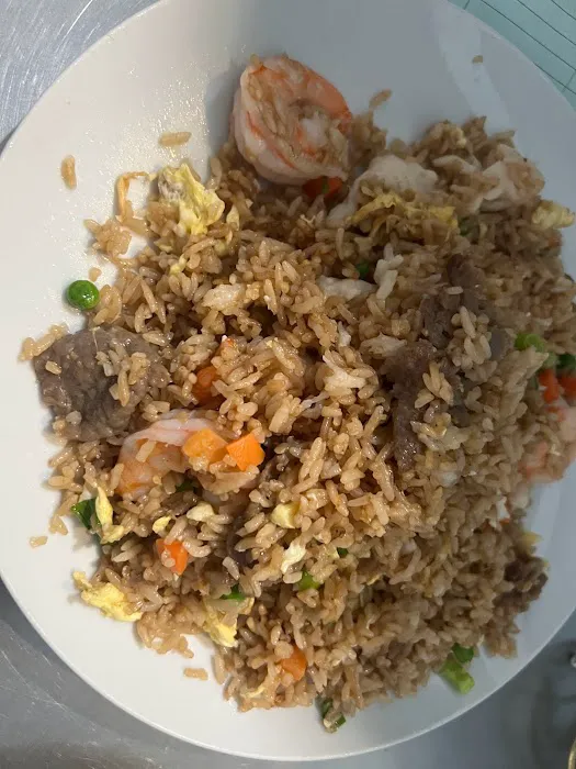 SZECHUAN CUISINE Picture 3