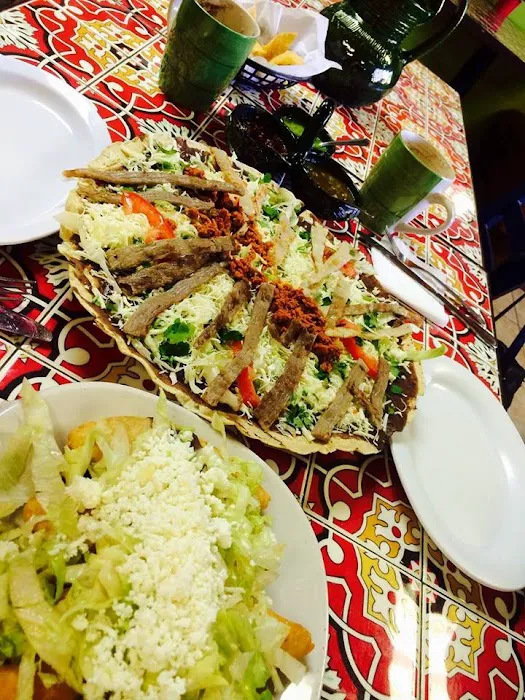 Las 15 Salsas Restaurant Oaxaqueño Picture 8