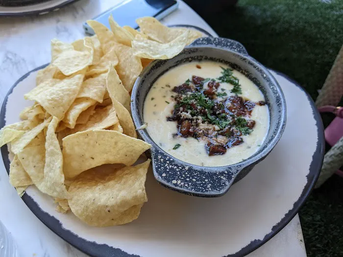 Outrider Rooftop Lounge Picture 10