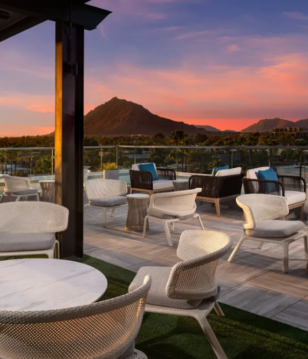 Outrider Rooftop Lounge Picture 2