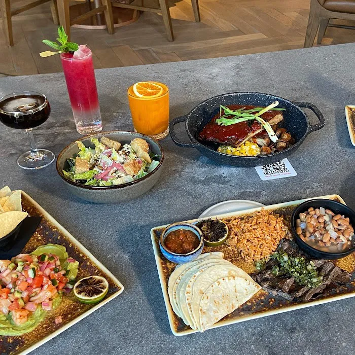 Cobre Kitchen + Cocktails Picture 3