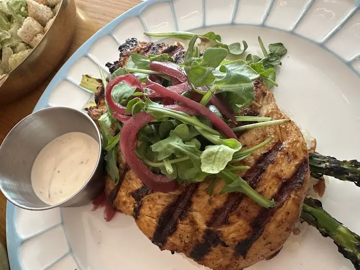 Mon Cheri Restaurant Picture 2