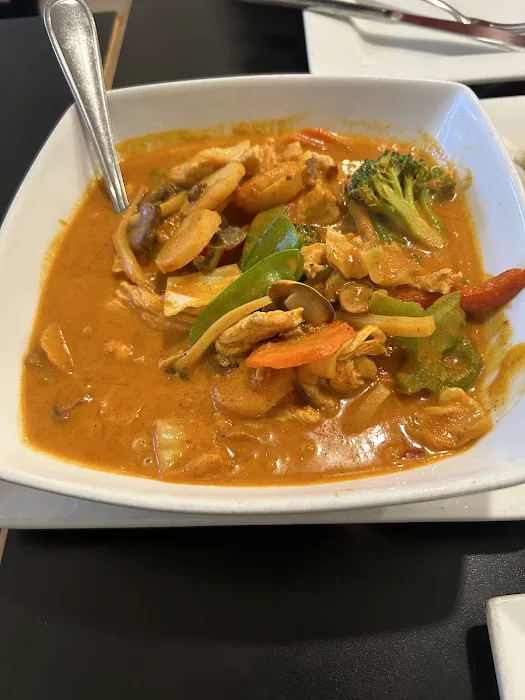 Malee's Thai Bistro Picture 1