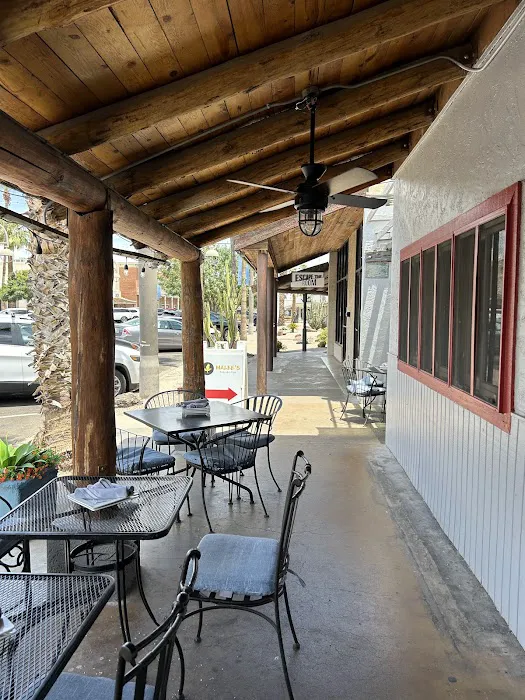 Malee's Thai Bistro Picture 6