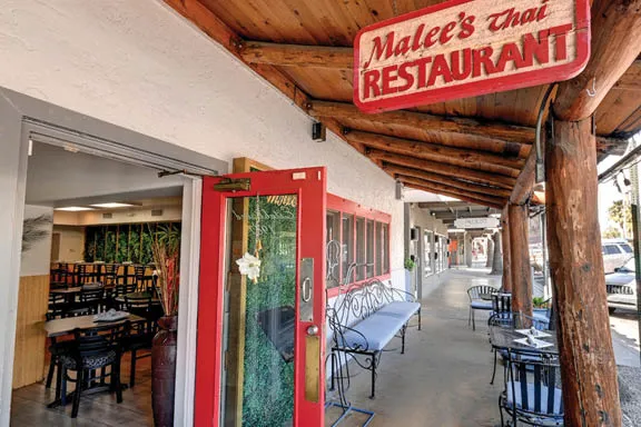 Malee's Thai Bistro Picture 5