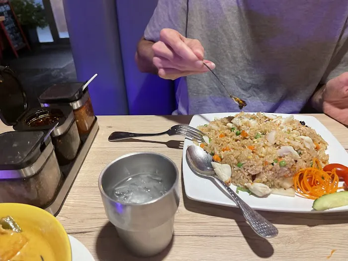 Yummy Yummy Chinese Restaurant Picture 1