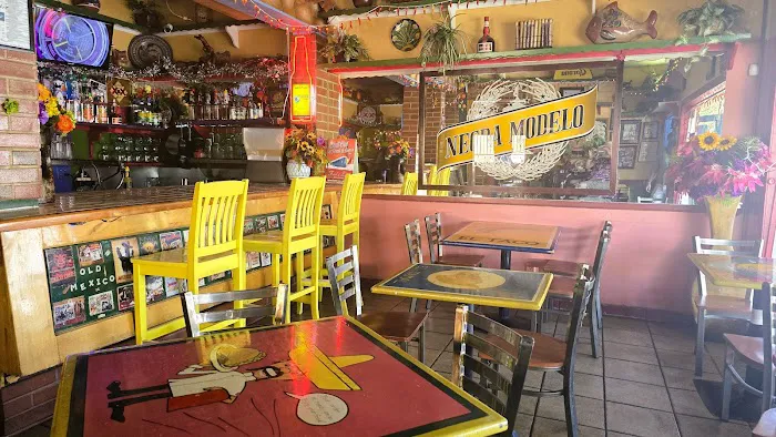 Frank & Lupe's Old Mexico Picture 2