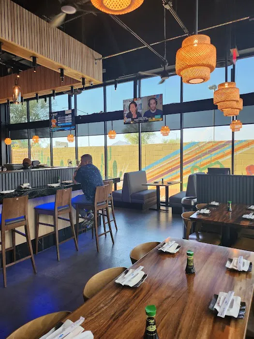 Sushiholic Scottsdale Picture 9