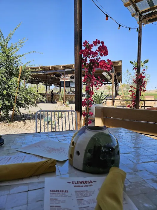 Glenrosa Restaurant Picture 2