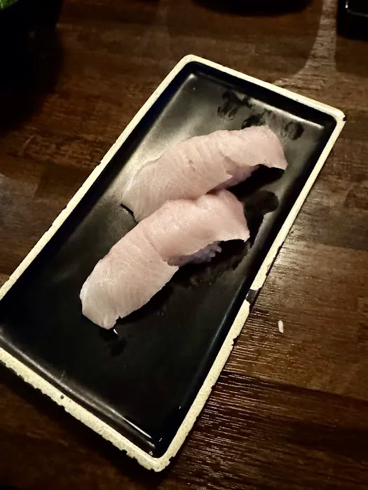 Zu Izakaya Asian Kitchen Bar (Tempe) Picture 8