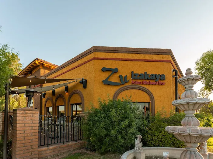Zu Izakaya Asian Kitchen Bar (Tempe) Picture 3