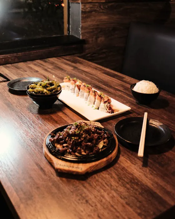 Zu Izakaya Asian Kitchen Bar (Tempe) Picture 7