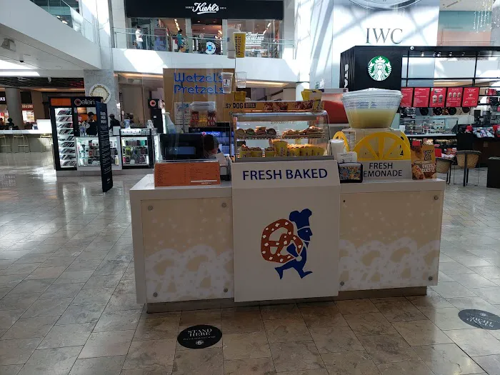 Wetzel's Pretzels Picture 4