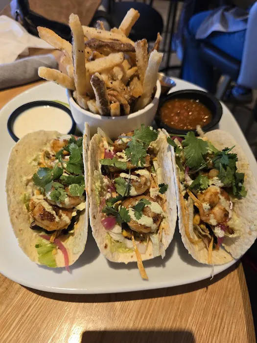 Moxies Scottsdale Restaurant Picture 7