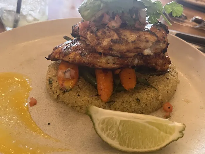 Moxies Scottsdale Restaurant Picture 2