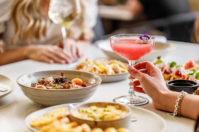 Moxies Scottsdale Restaurant Picture 9