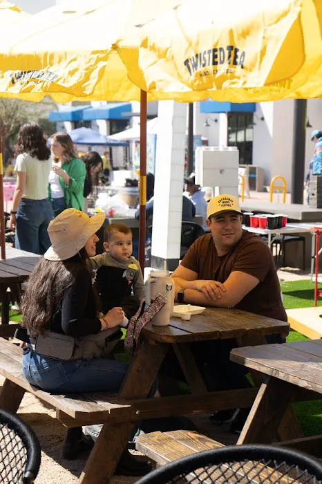 El Jardin Chiwas - Beer Garden Picture 1