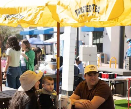 El Jardin Chiwas - Beer Garden