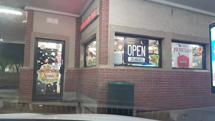 Sonic Drive-In Picture 5