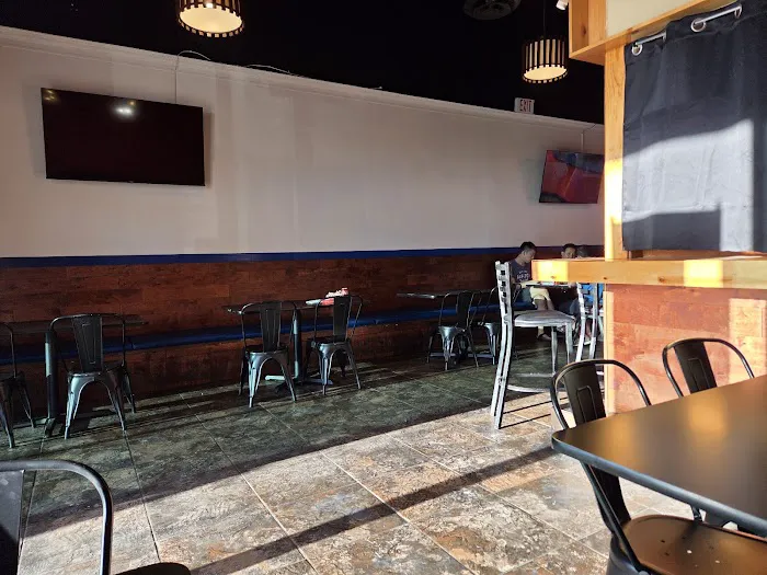 Midwest Wings Tempe Picture 8